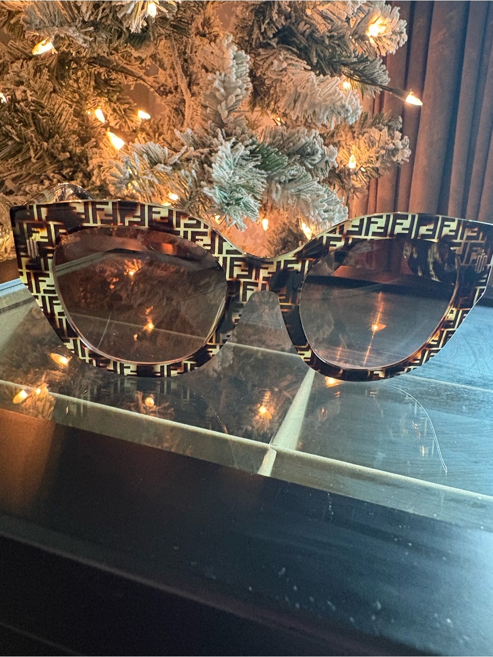 Fendi Zucca  Tortoiseshell Cat-Eye Sunglasses - Brown